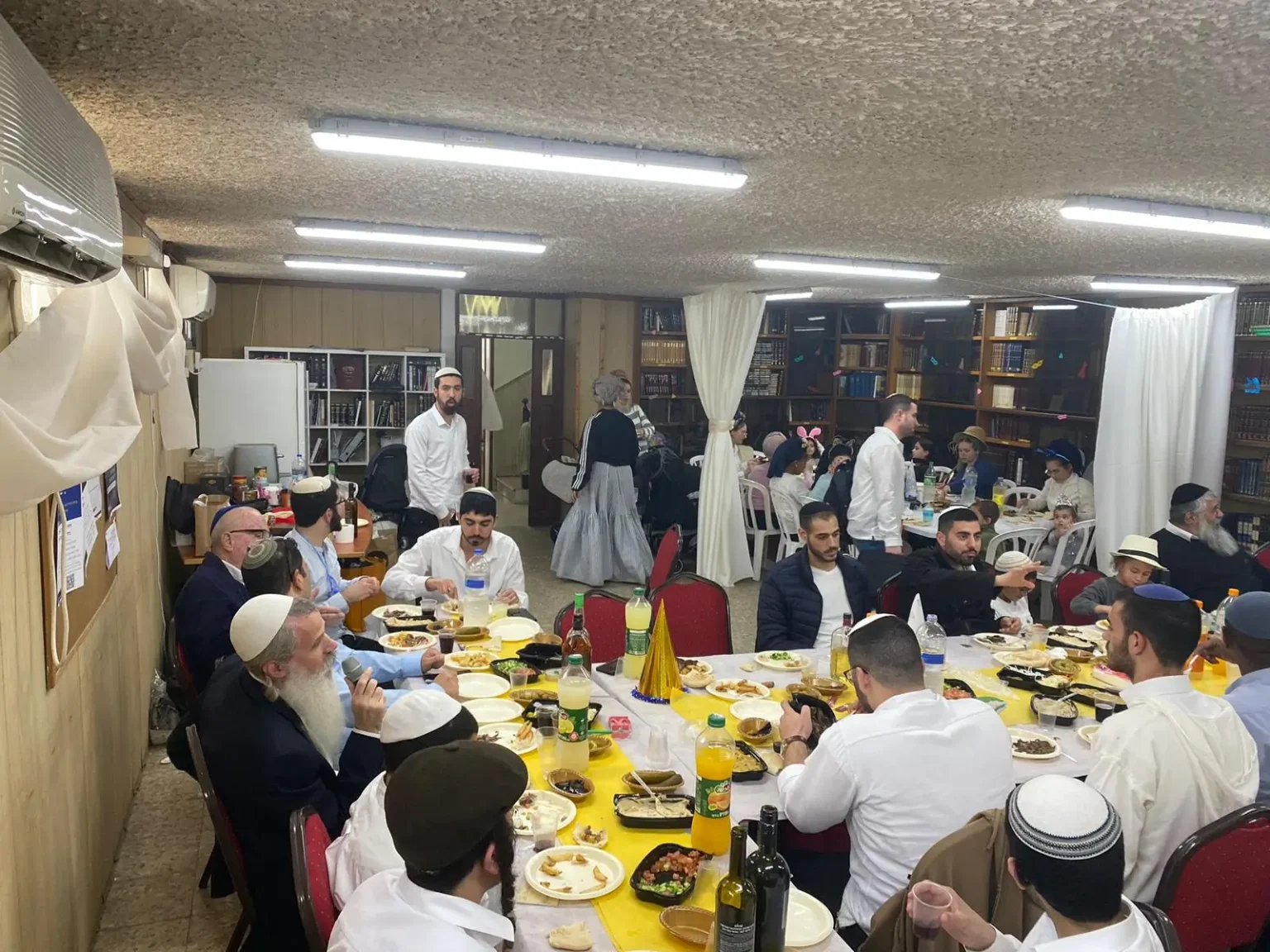 פורים 1